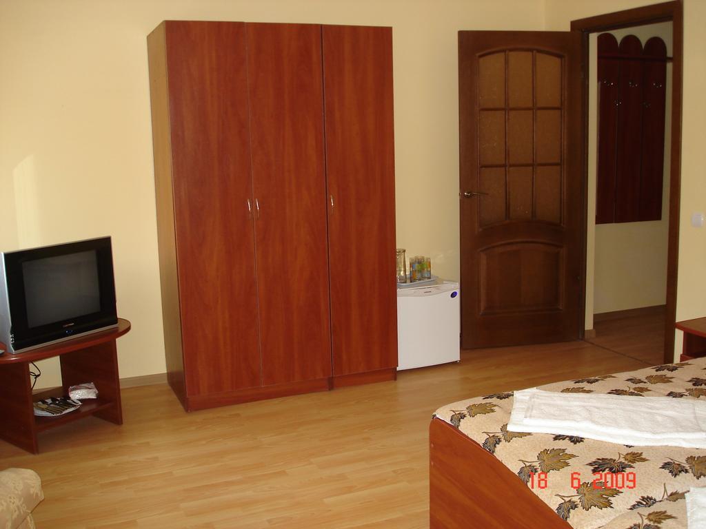 Shaian Edelweis Hotel Buitenkant foto